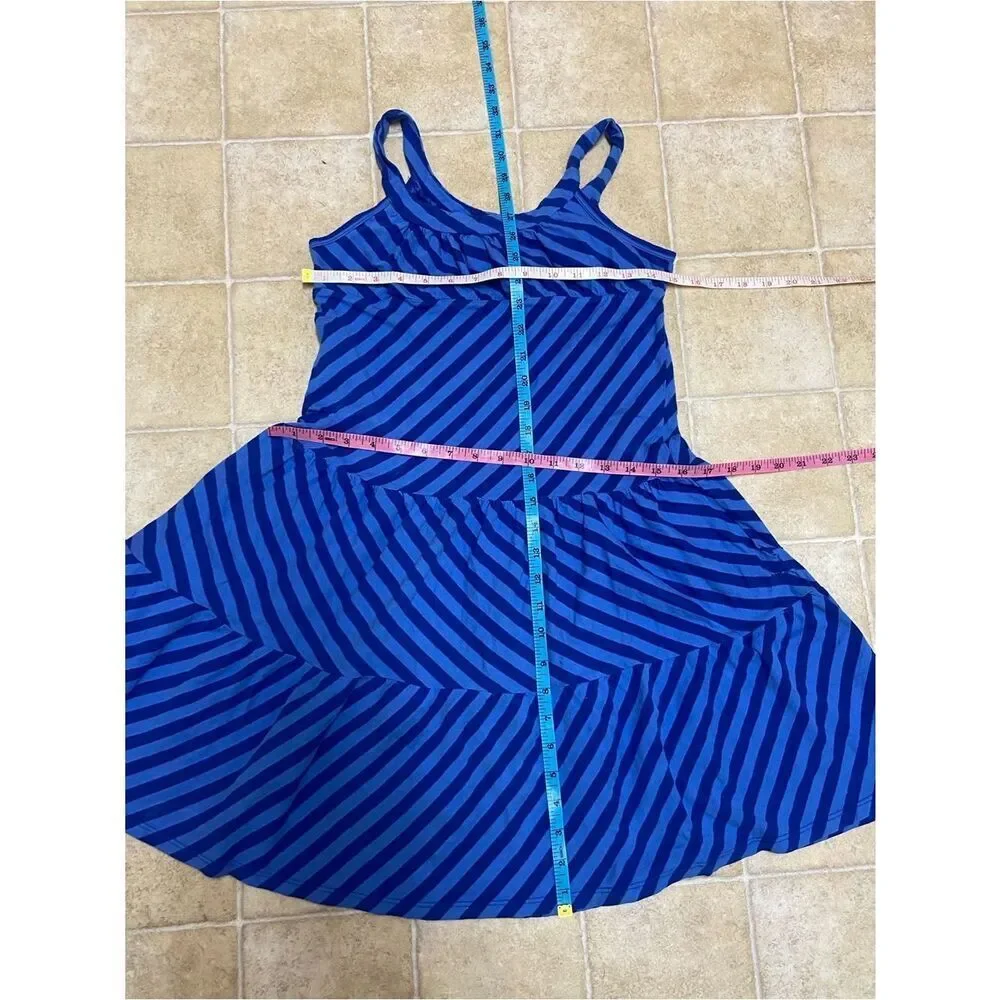 10/$50 XHILARATION STIPES DRESS SIZE L